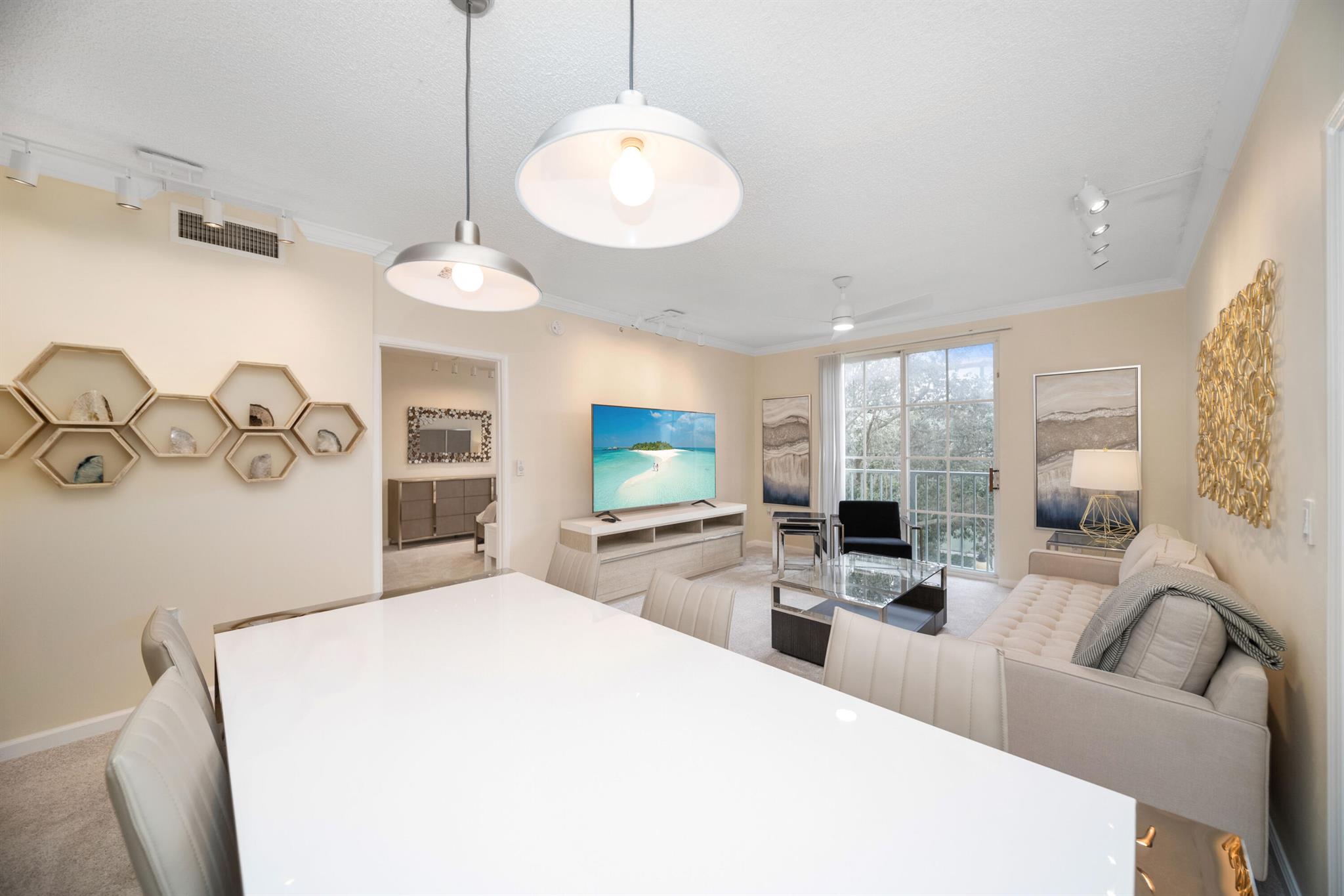 720 S Sapodilla Avenue 301