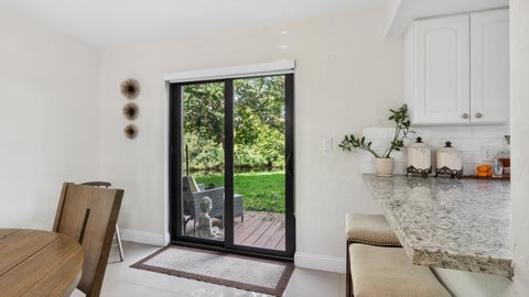 Tiny photo for 219 Wimbledon Lakes Drive, Plantation, FL 33324 (MLS # B26090983)
