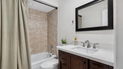 Tiny photo for 219 Wimbledon Lakes Drive, Plantation, FL 33324 (MLS # B26090983)