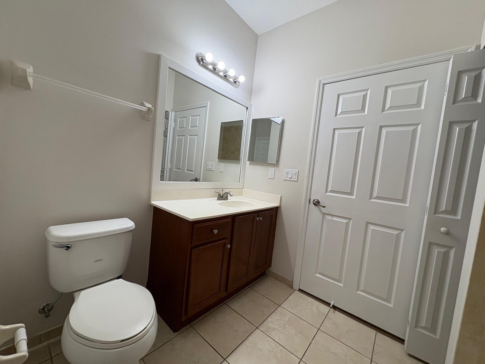 Strok 2 147-22 B - Residential Lease