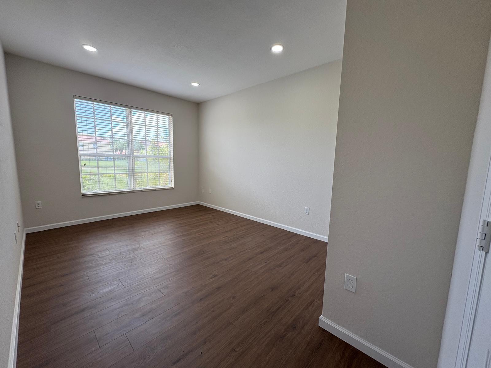 Strok 2 147-22 B - Residential Lease