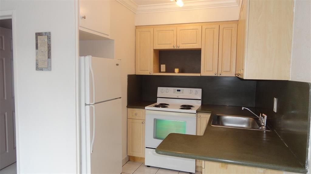 Photo of 2211 Lincoln St #11, Hollywood, FL 33020 (MLS # F10540042)