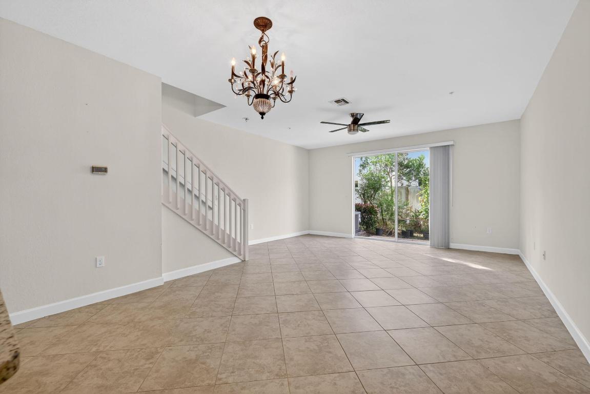 RIVER MARINA - Residential Lease