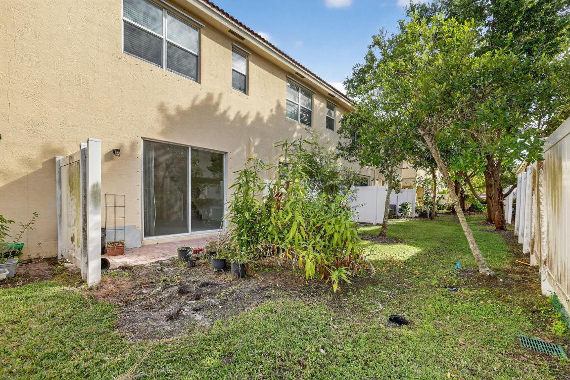 RIVER MARINA - Residential Lease