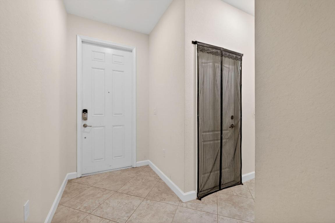 RIVER MARINA - Residential Lease