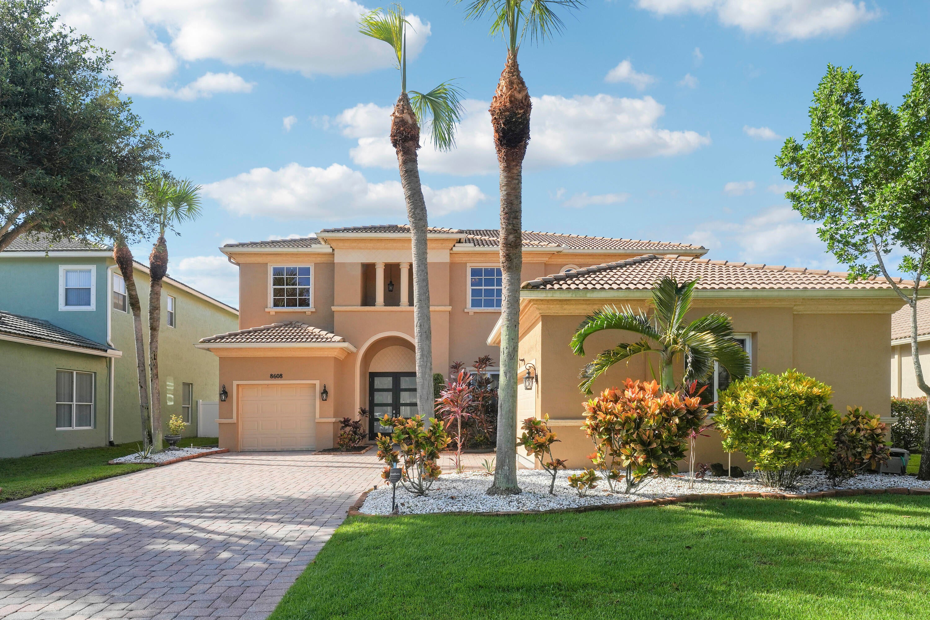 8608 PALISADES LAKE Drive