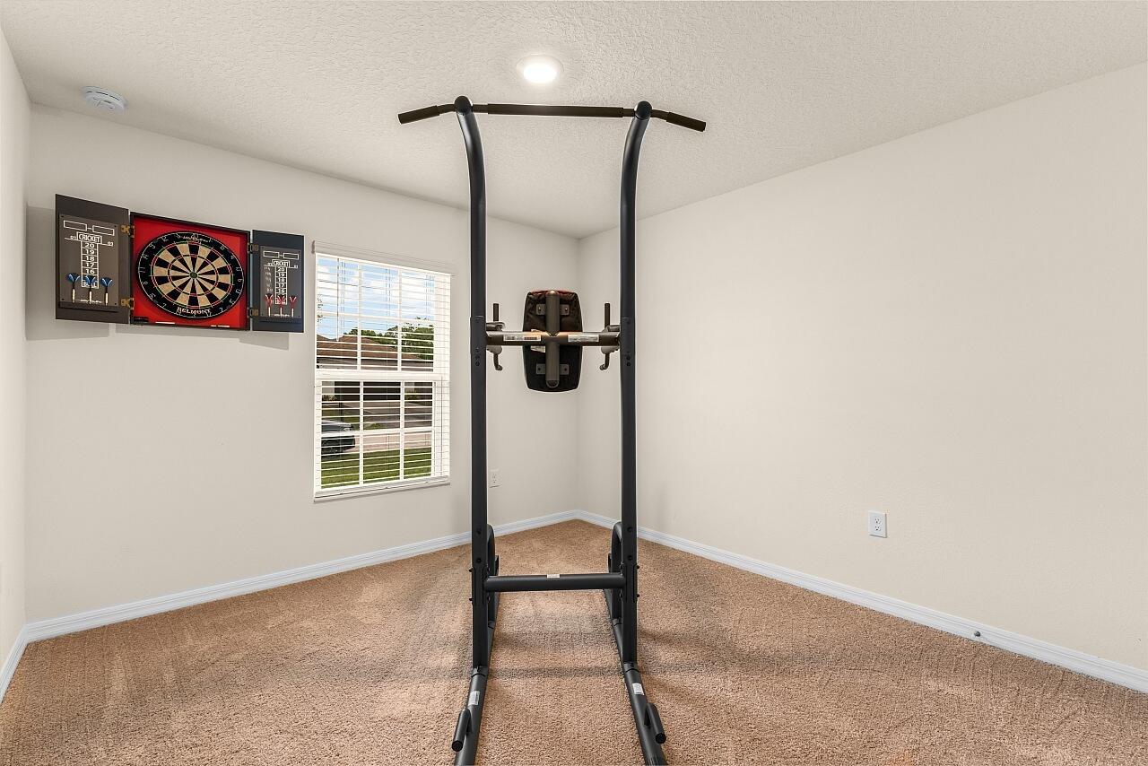 VERO LAKE ESTATES UNIT P - Residential