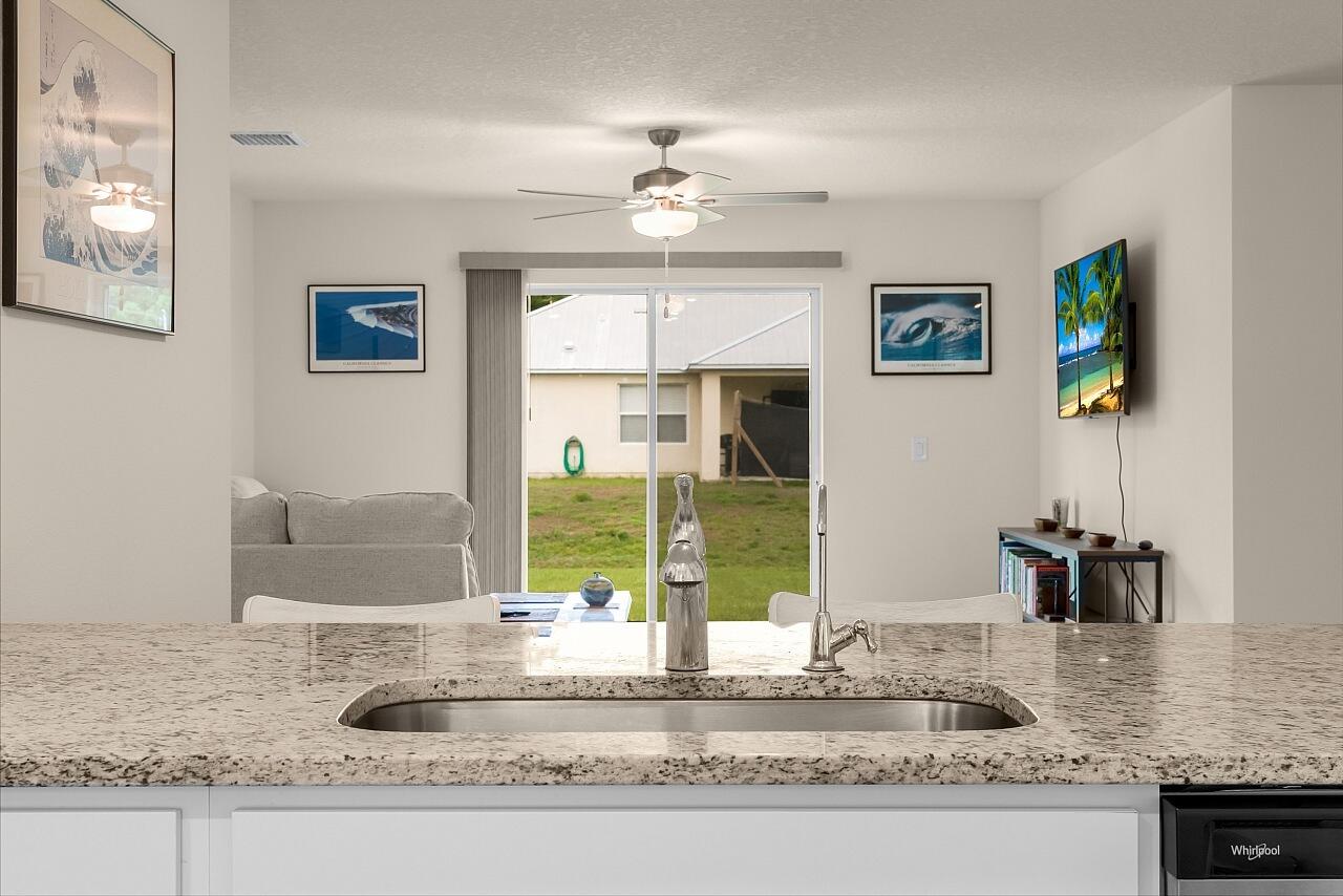 VERO LAKE ESTATES UNIT P - Residential