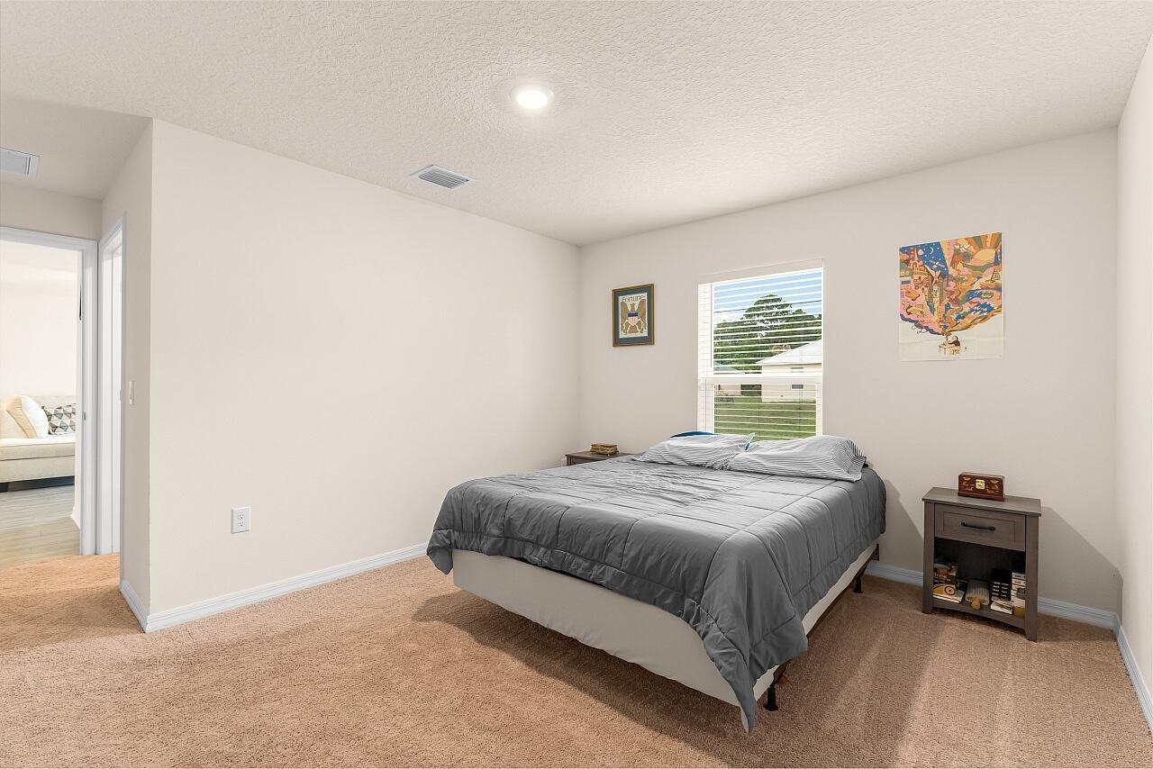 VERO LAKE ESTATES UNIT P - Residential