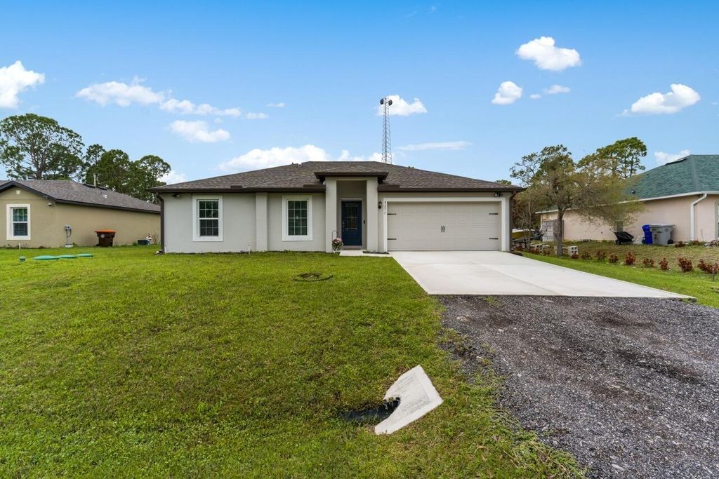 Photo of 8275 105th Court, Vero Beach, FL 32967 (MLS # B26004175)