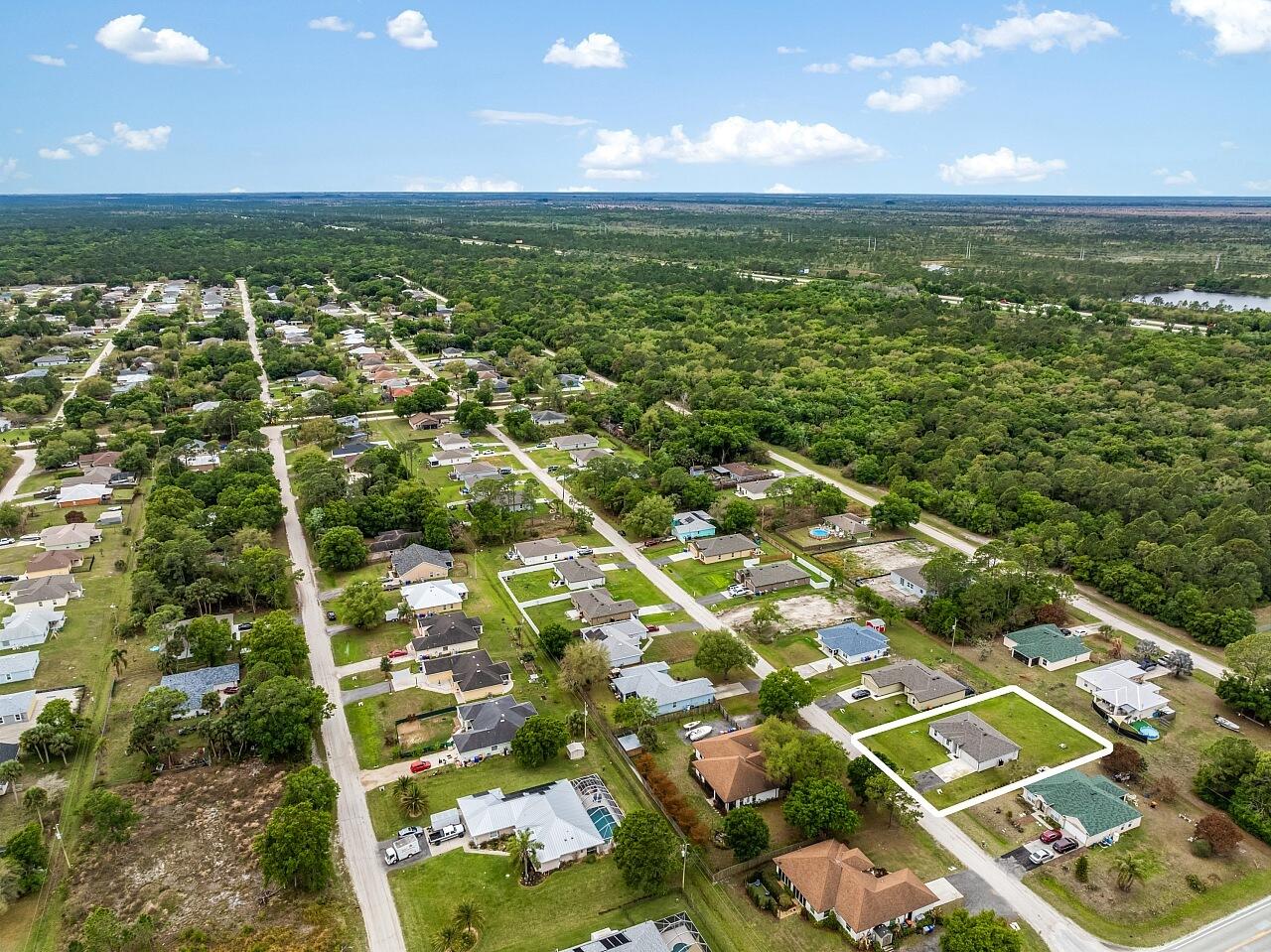 VERO LAKE ESTATES UNIT P - Residential