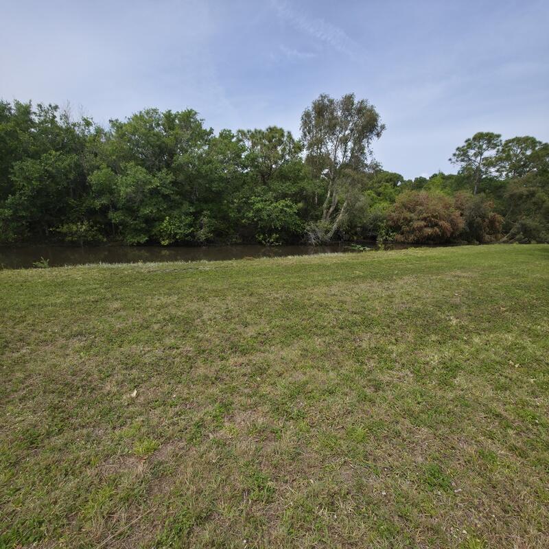 HIGH POINT OF FORT PIERCE CONDOMINIUM SECTION 2 - Residential