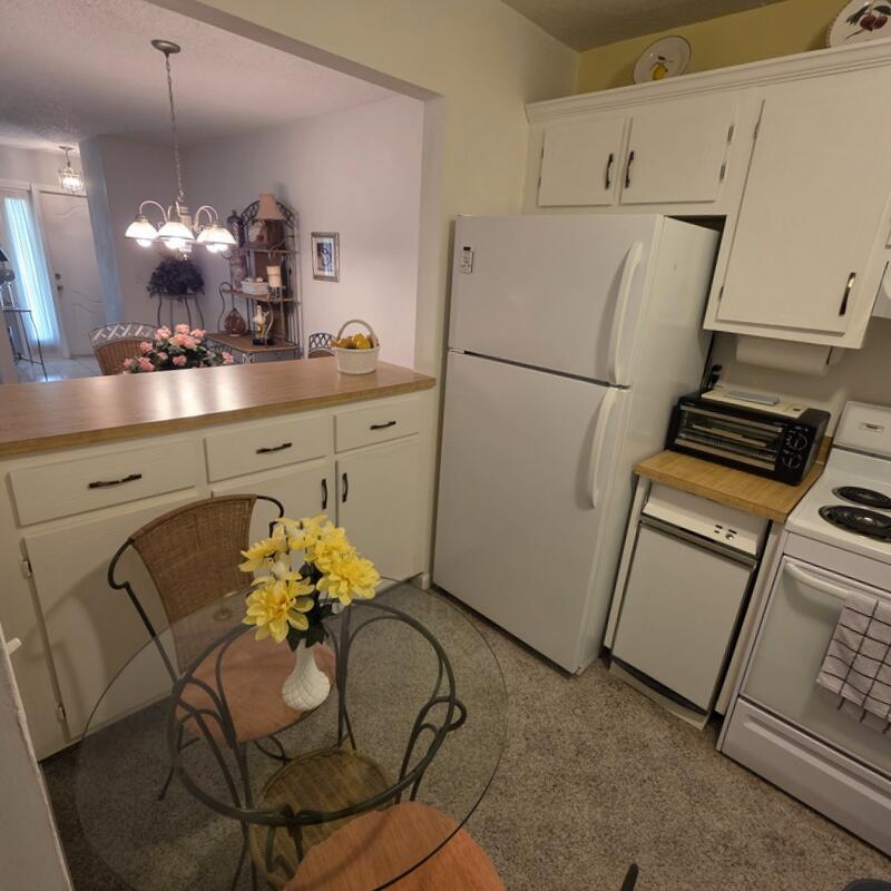 HIGH POINT OF FORT PIERCE CONDOMINIUM SECTION 2 - Residential