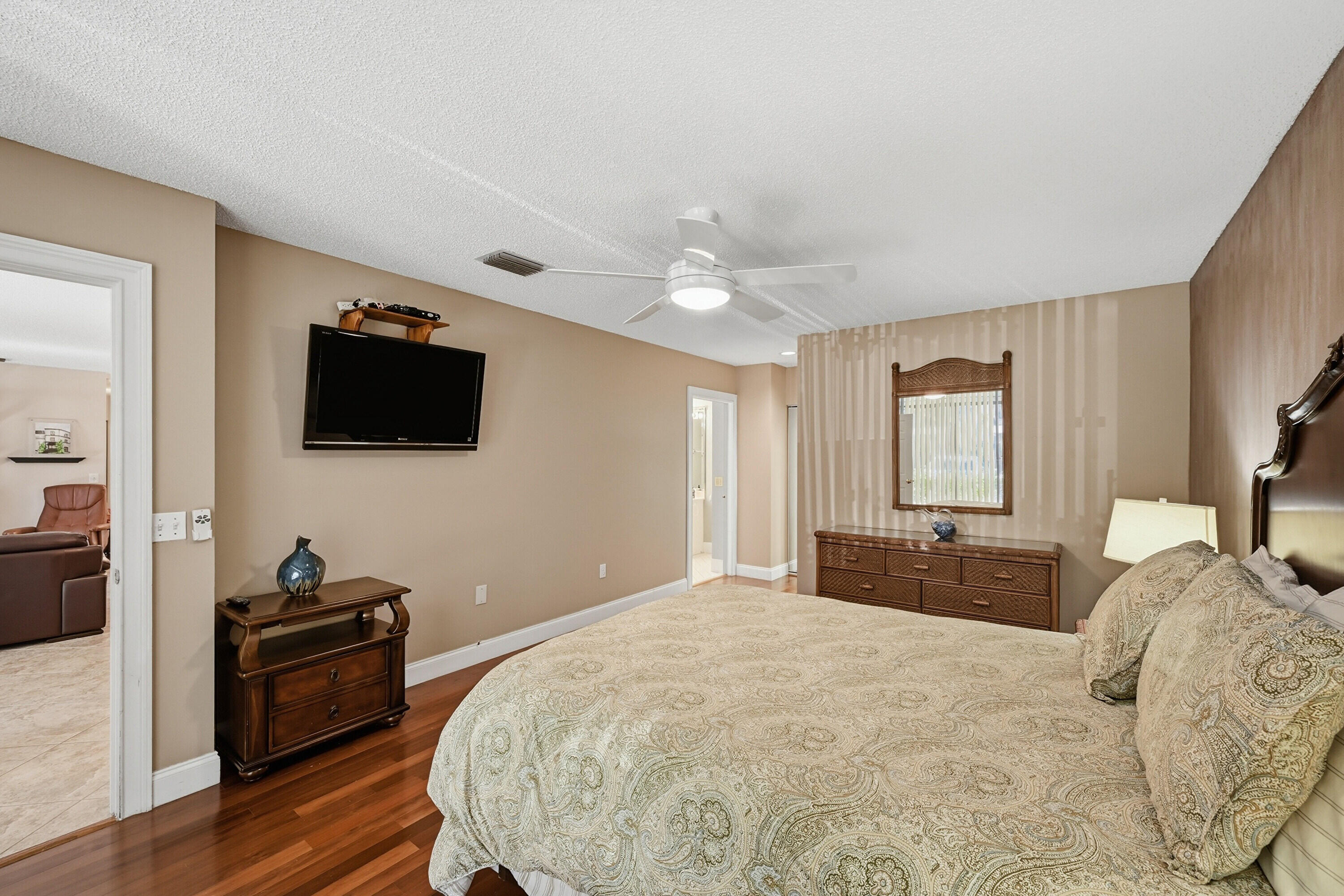 Platina/ Diamante Village - Residential Lease