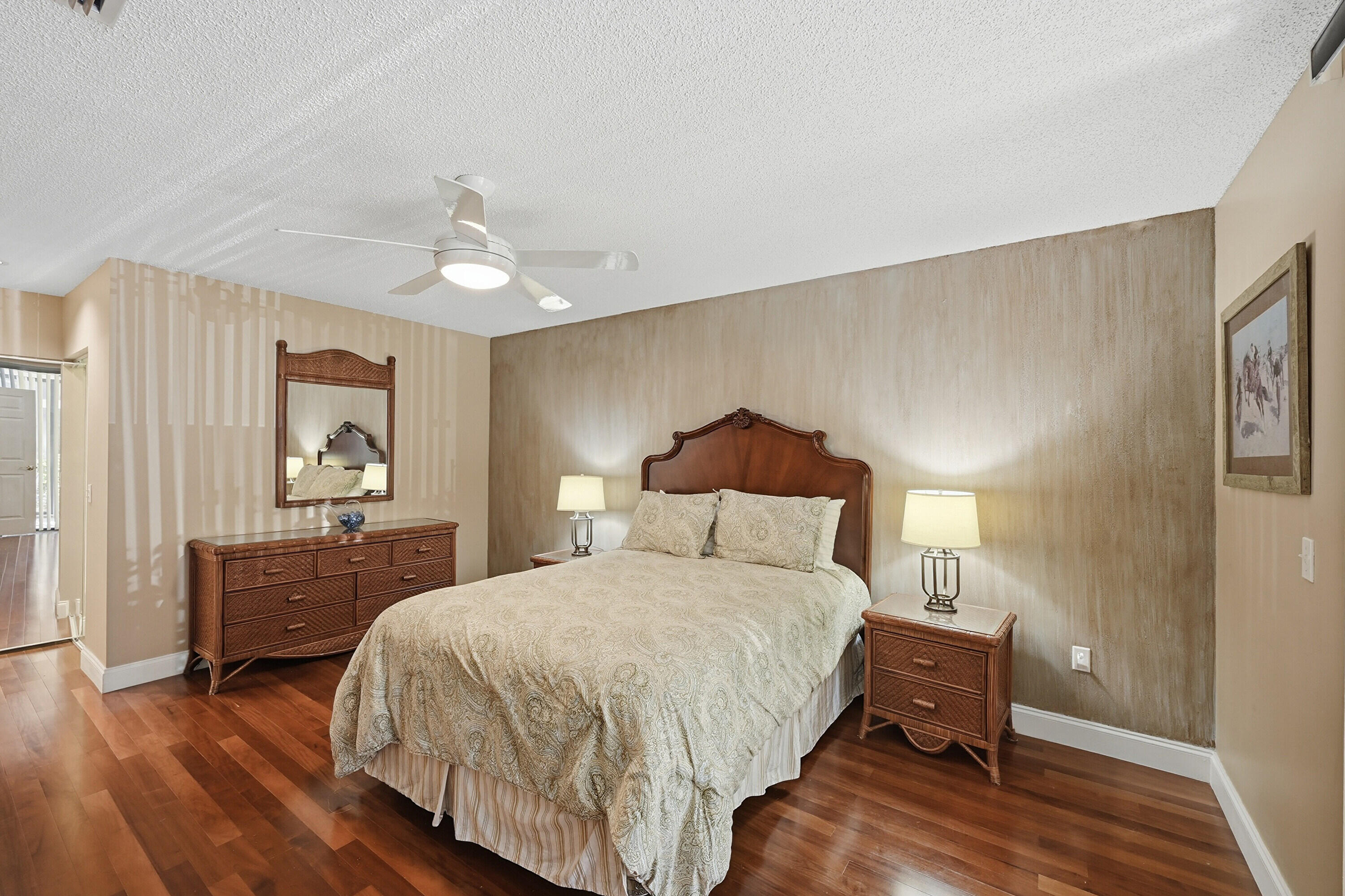 Platina/ Diamante Village - Residential Lease