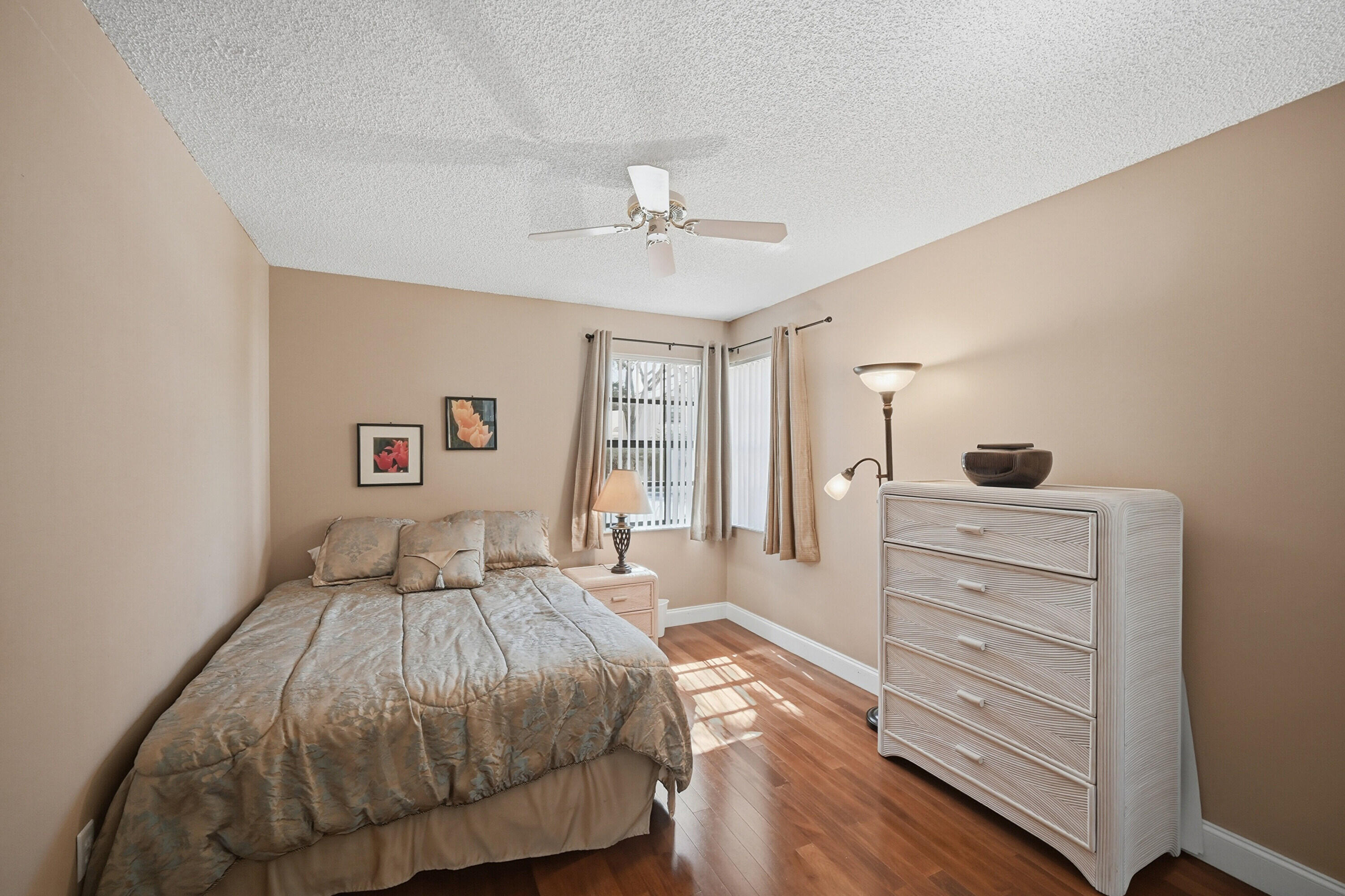 Platina/ Diamante Village - Residential Lease