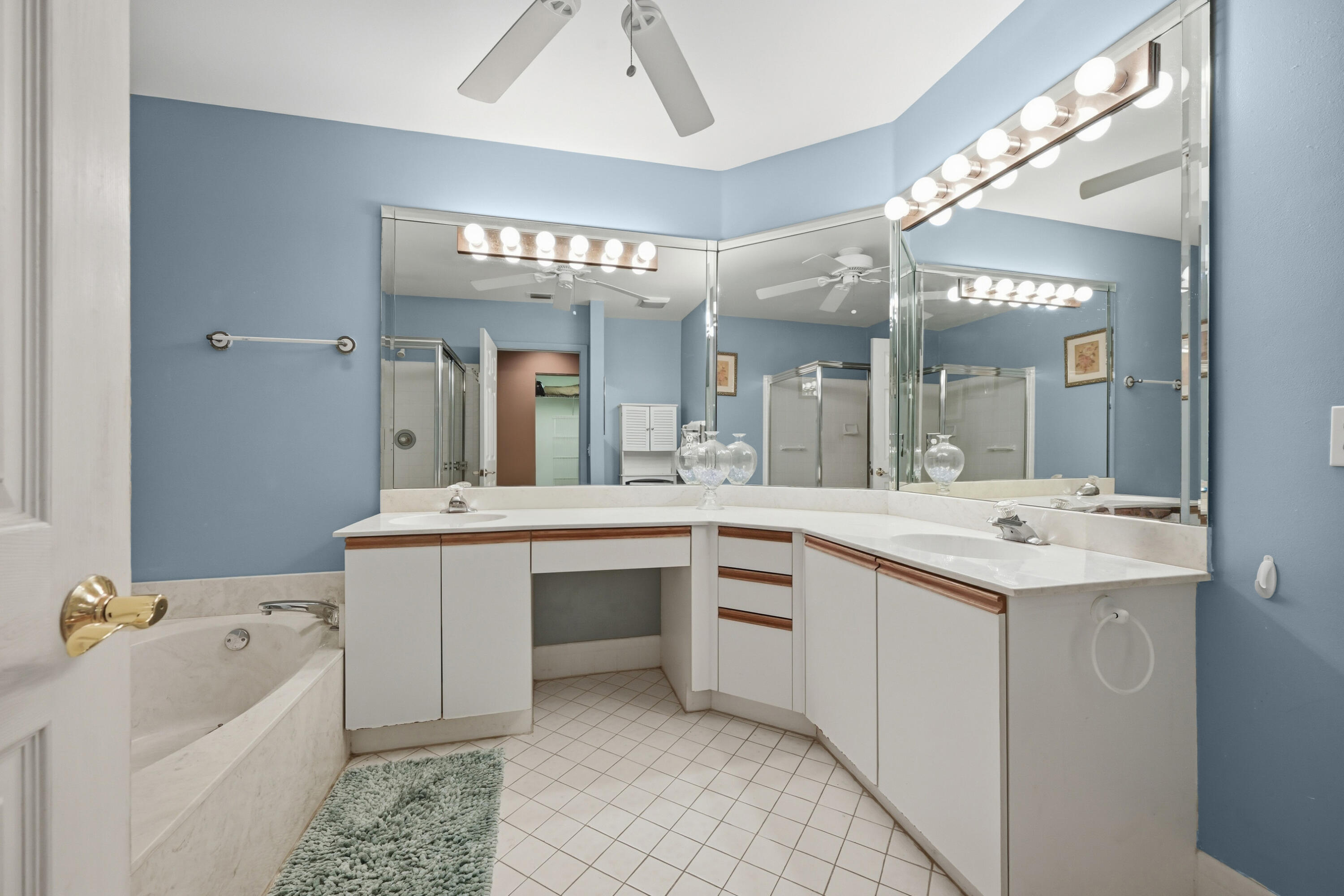 Platina/ Diamante Village - Residential Lease