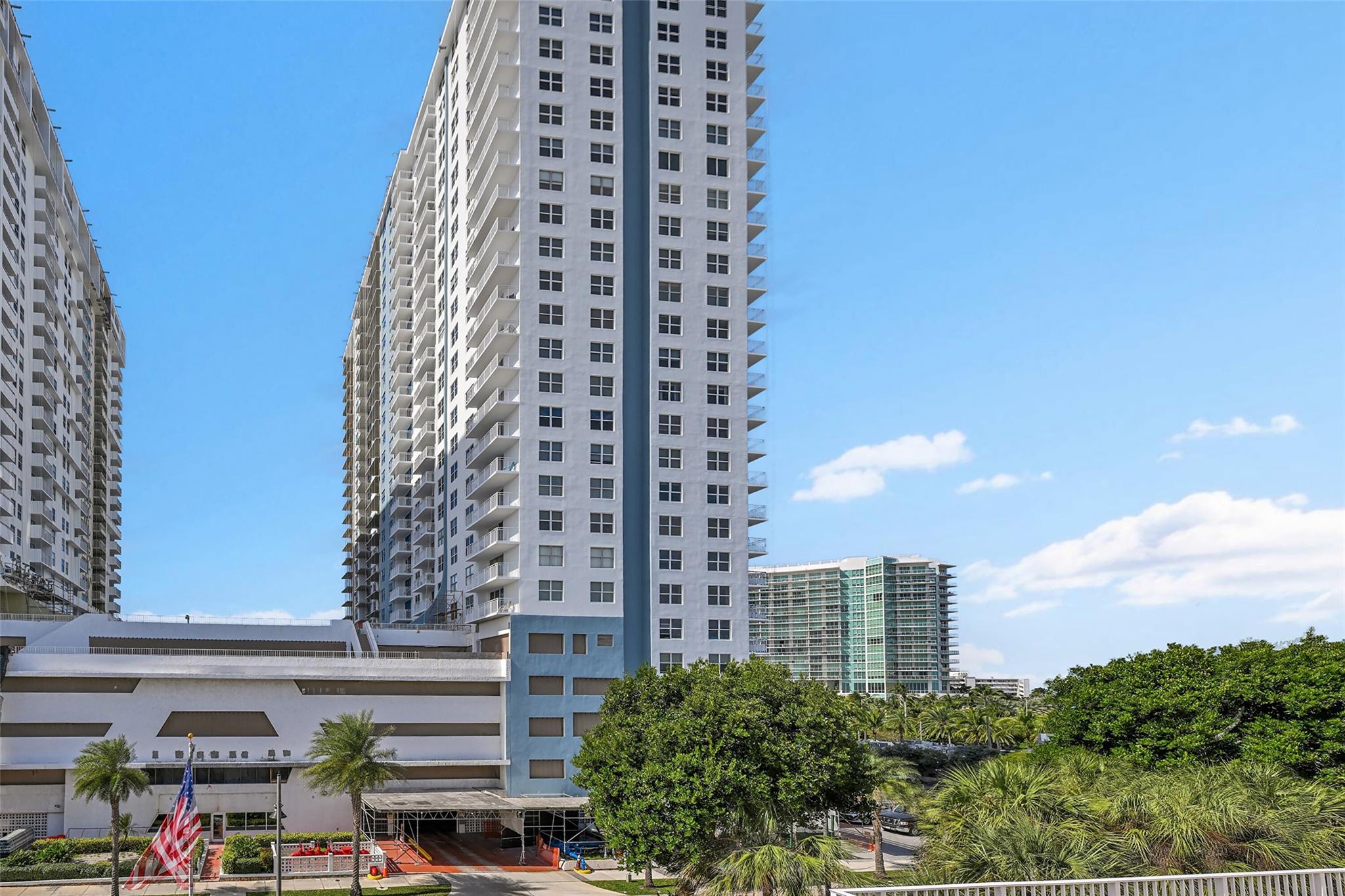 Pompano Beach Club North - Residential