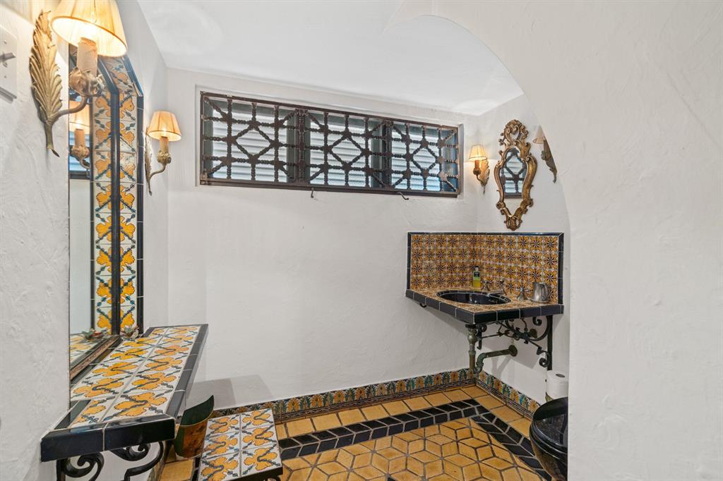 POINCIANA PARK 2ND ADD - Residential