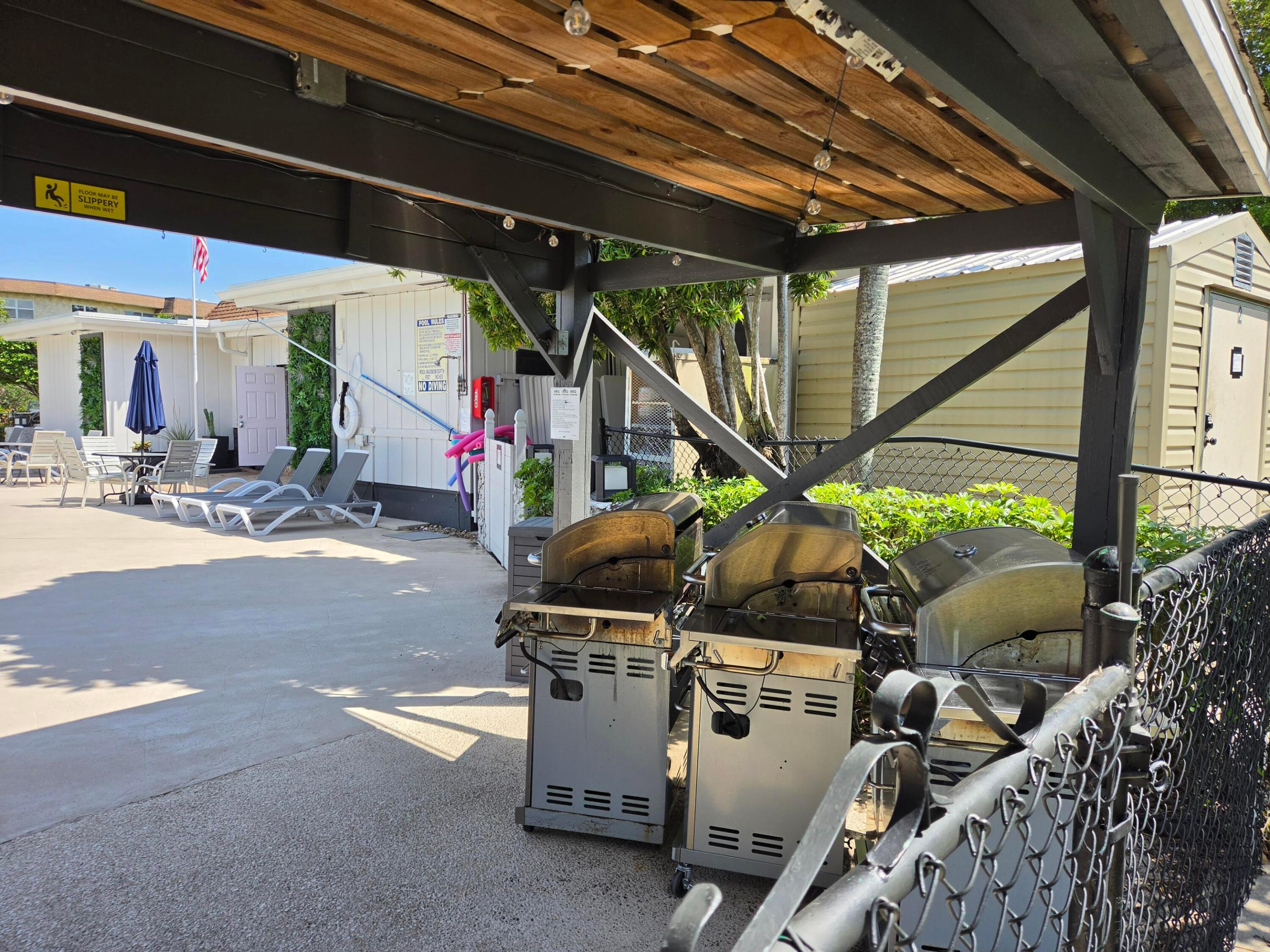 UMBRA GARDENS CONDO - Residential