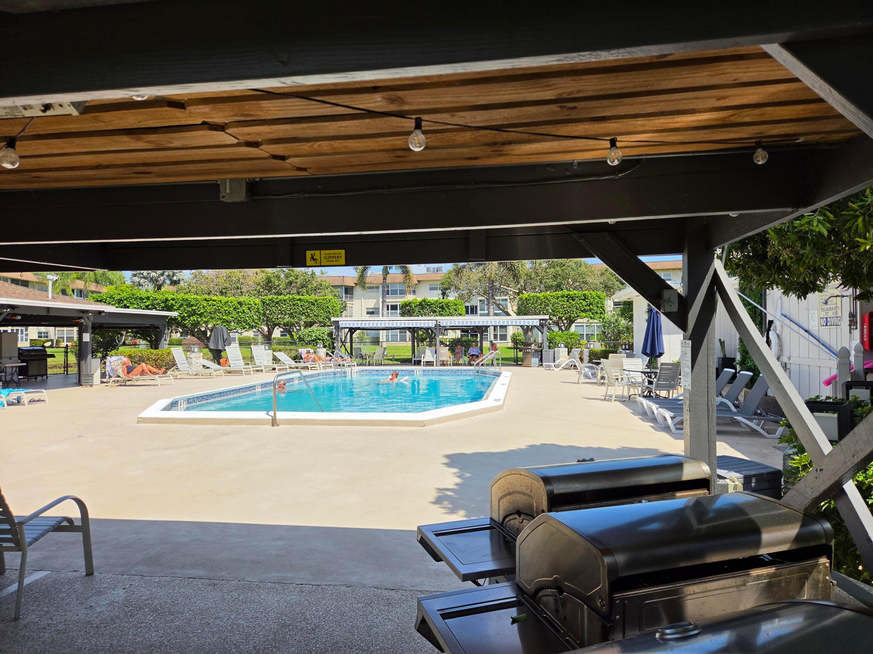 UMBRA GARDENS CONDO - Residential