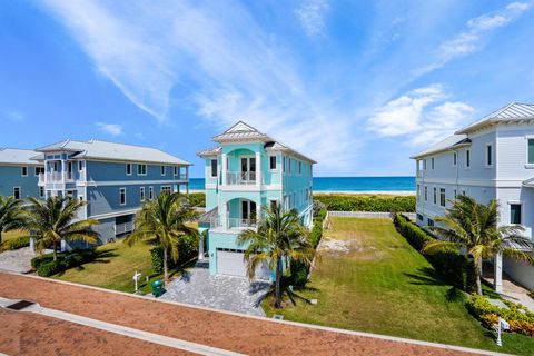 A home in Hutchinson Island