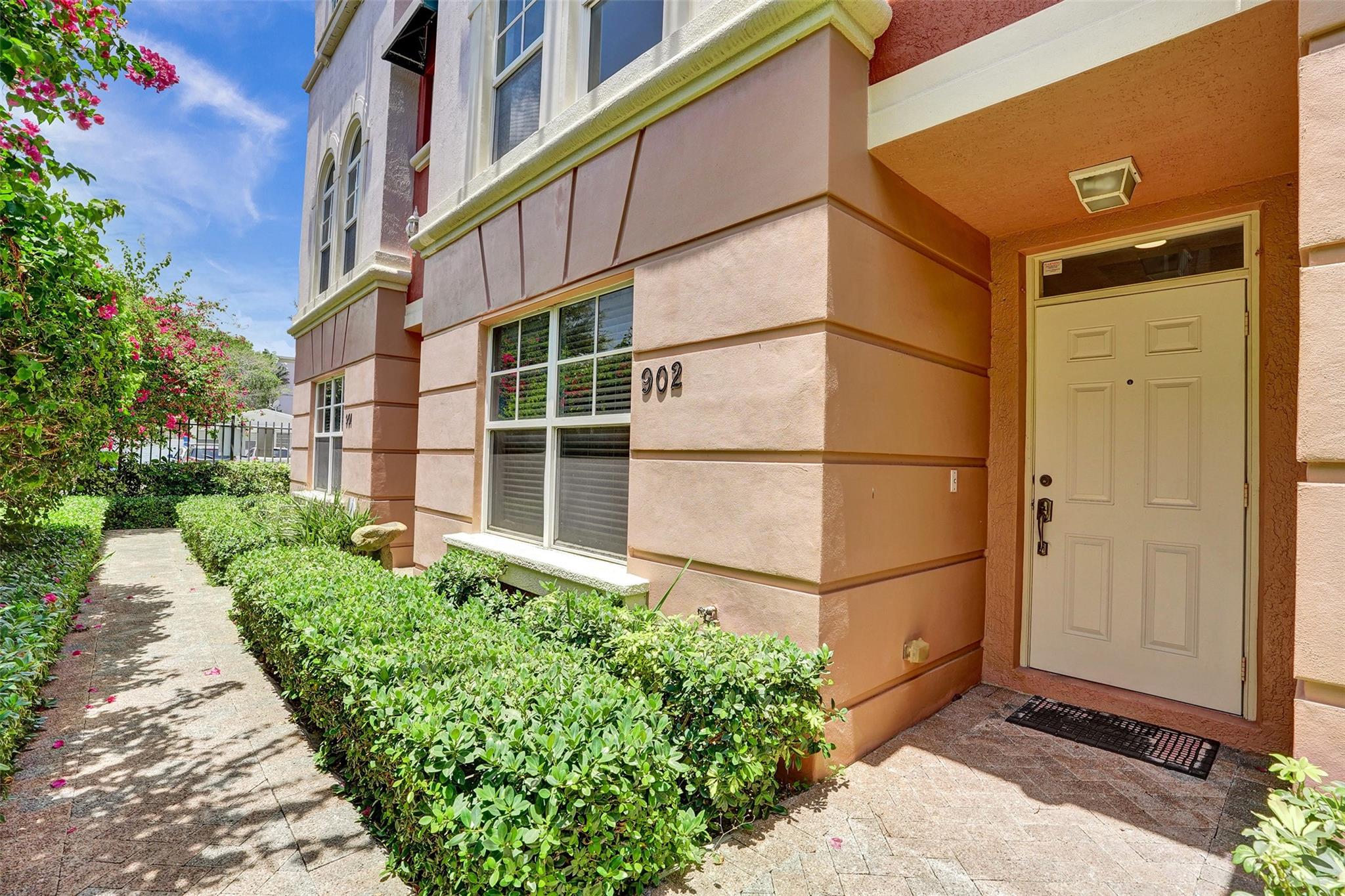 Spacious 3 Bed, 3.5 Bath tri-level townhouse with a 2-car garage, in the heart of Fort Lauderdale. Located in a well kept gated community this townhome features an open-concept living, kitchen, and dining area; impact windows; new roof; and all three bedrooms have ensuite bathrooms. Large kitchen with granite countertops, stainless steel appliances, ample counter space and plentiful storage. The main level also includes a half bath. The Primary Suite features a large walk-in closet and a luxurious ensuite with dual sinks, soaking tub, shower, and private water closet. Incredible location just minutes from the beach, shopping, dining, Las Olas, Downtown, Holiday Park, the airport, and Port Everglades.
