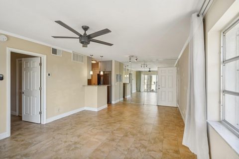 Tiny photo for 3040 NE 16th Avenue #402, Oakland Park, FL 33334 (MLS # F10556694)