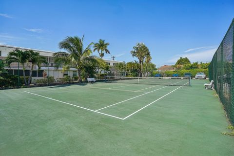 Tiny photo for 3040 NE 16th Avenue #402, Oakland Park, FL 33334 (MLS # F10556694)