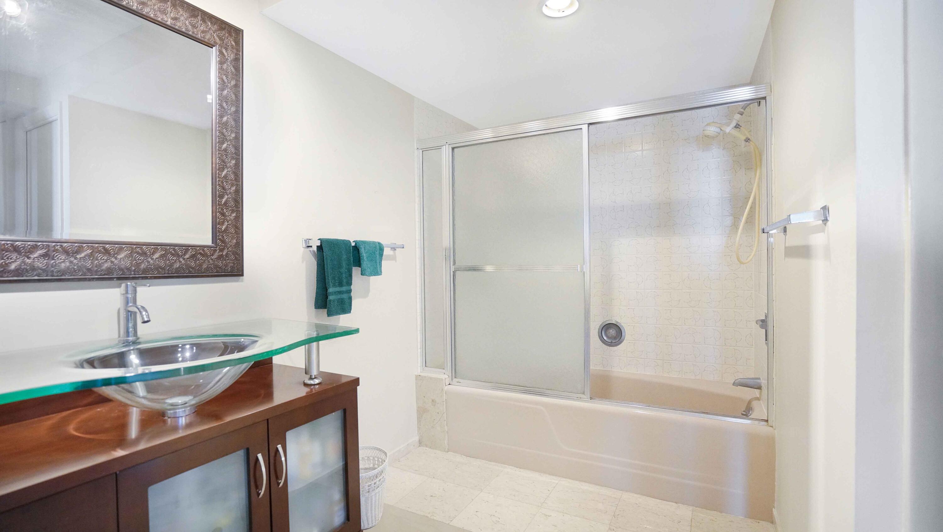 GALLEON CONDO - Residential