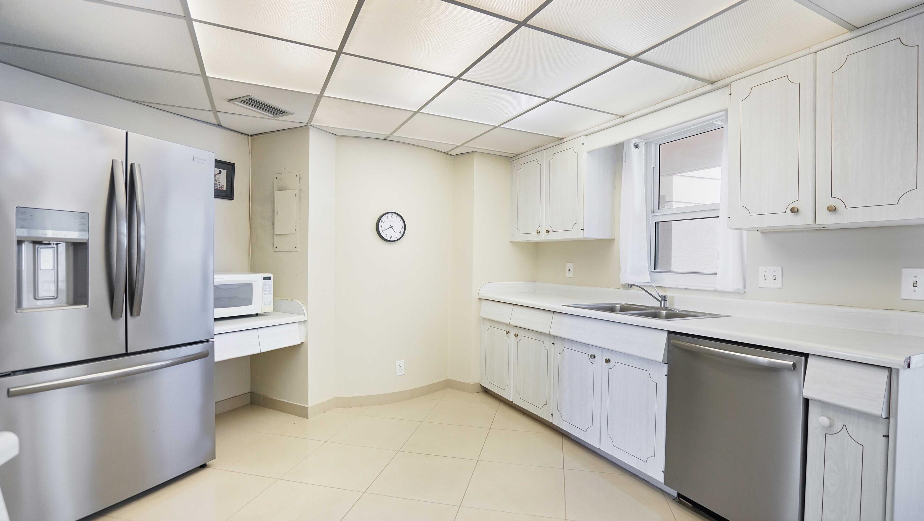 GALLEON CONDO - Residential