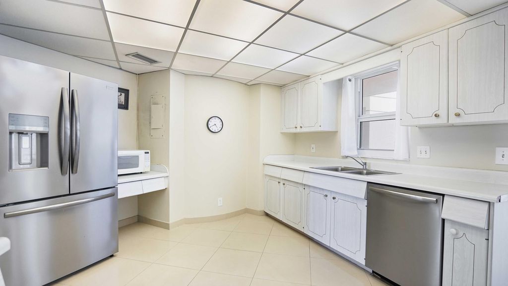 Photo of 4100 Galt Ocean Dr #1403, Fort Lauderdale, FL 33308 (MLS # B26000484)