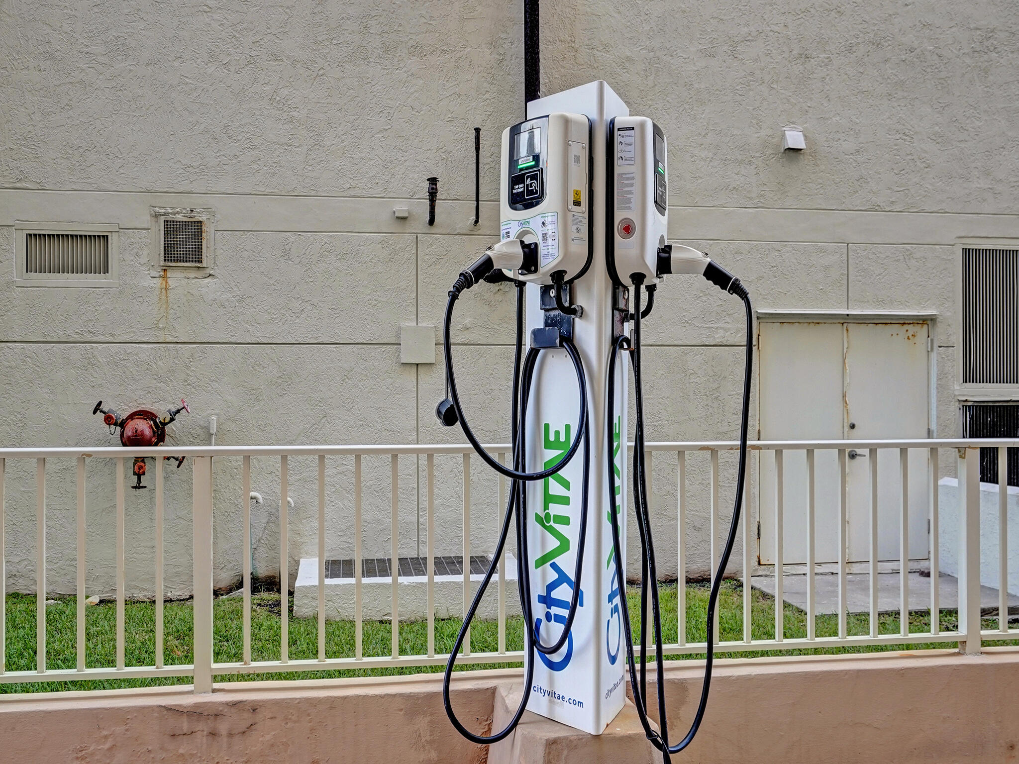 GALLEON CONDO - Residential