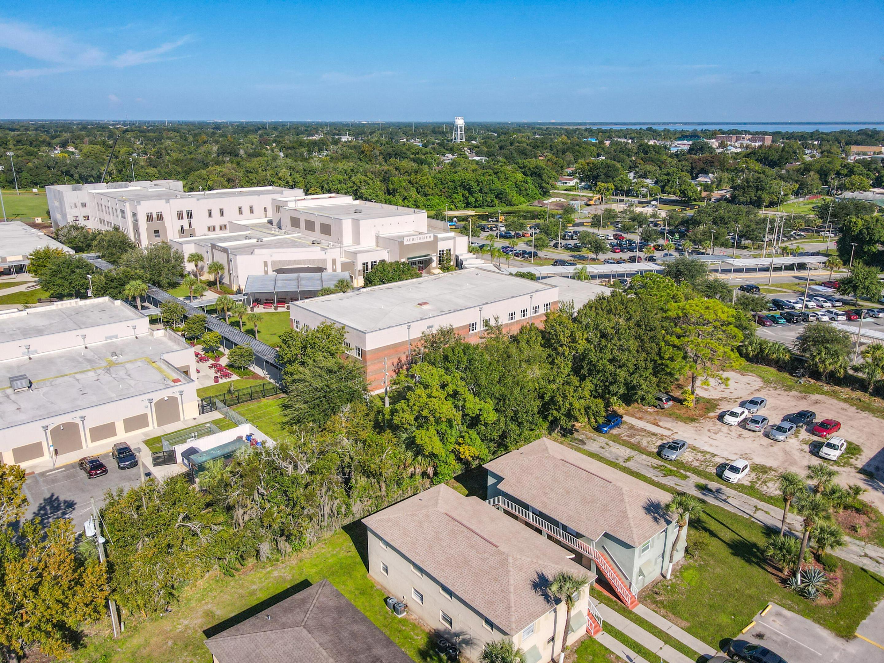PALM GARDENS CONDO - Residential Lease