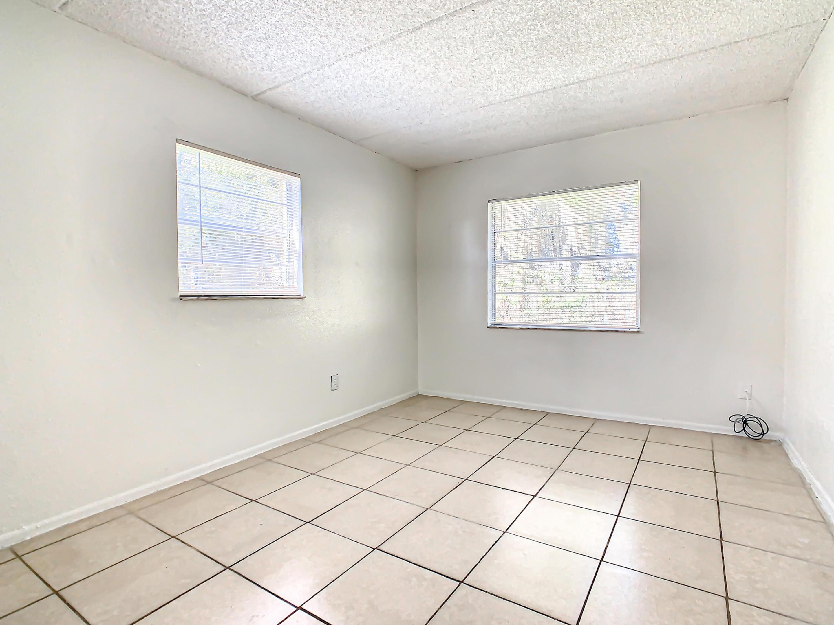 PALM GARDENS CONDO - Residential Lease