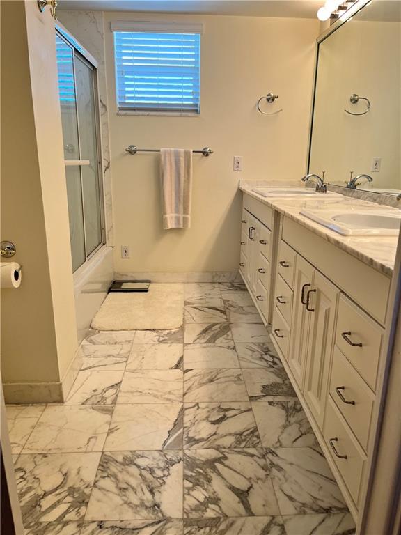 Sea Monarch - Residential