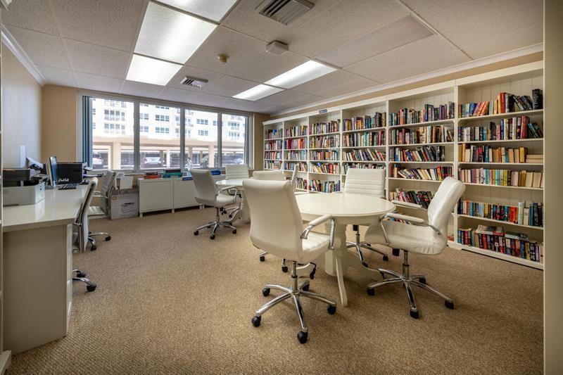 Sea Monarch - Residential