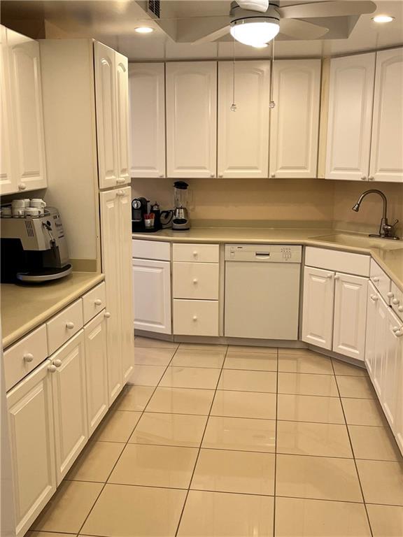 Sea Monarch - Residential