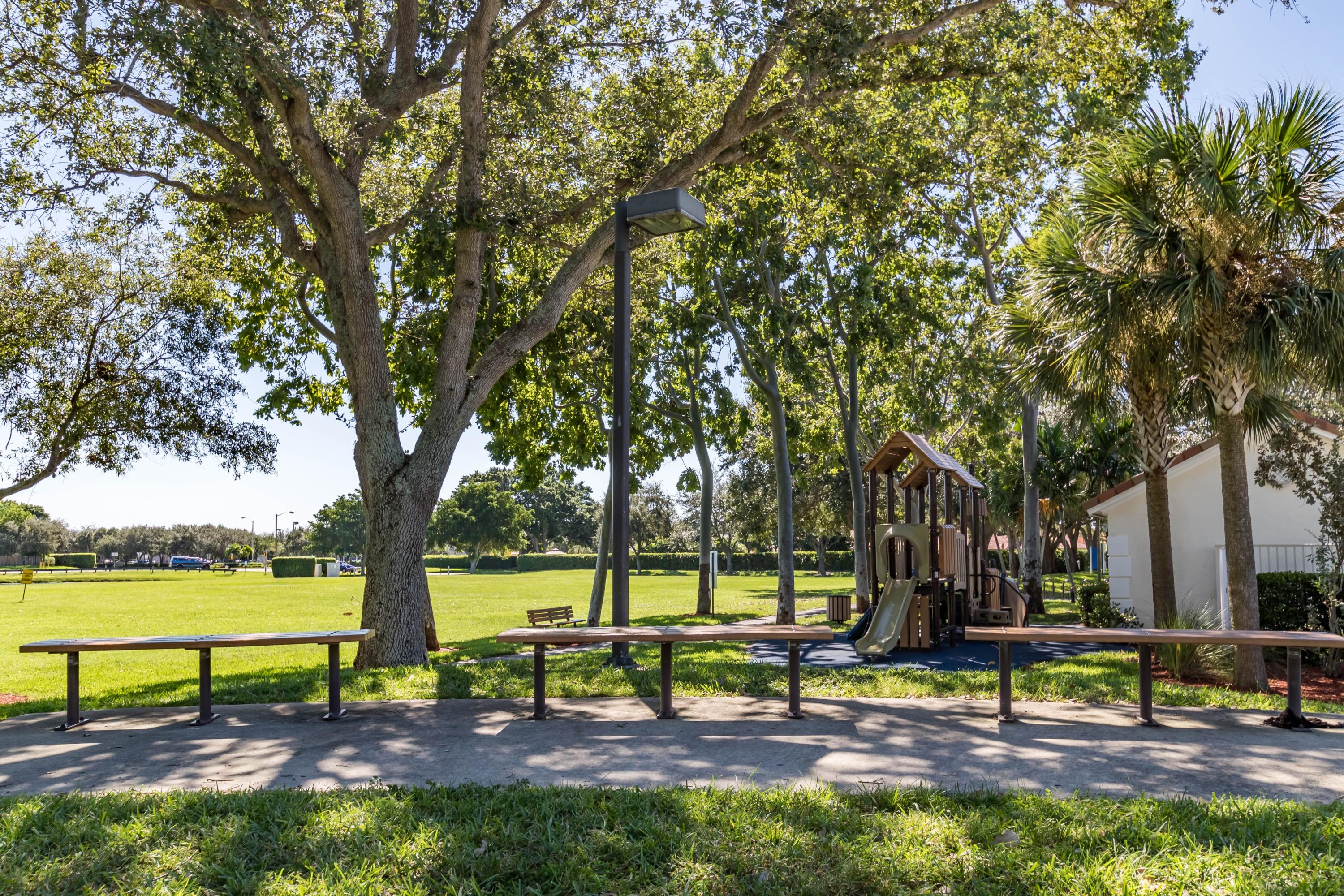 CHARLESTON SHORES - Residential