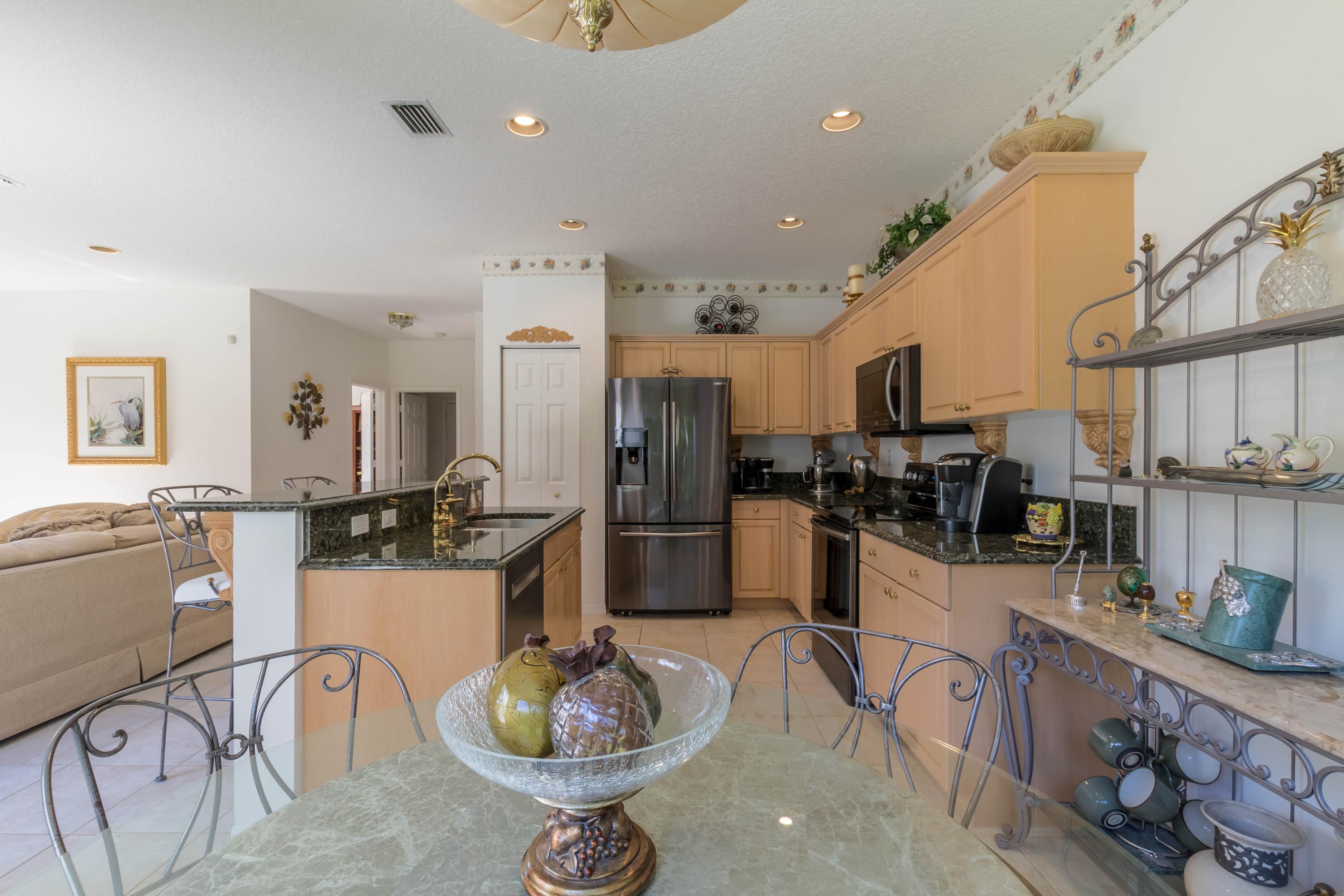 CHARLESTON SHORES - Residential