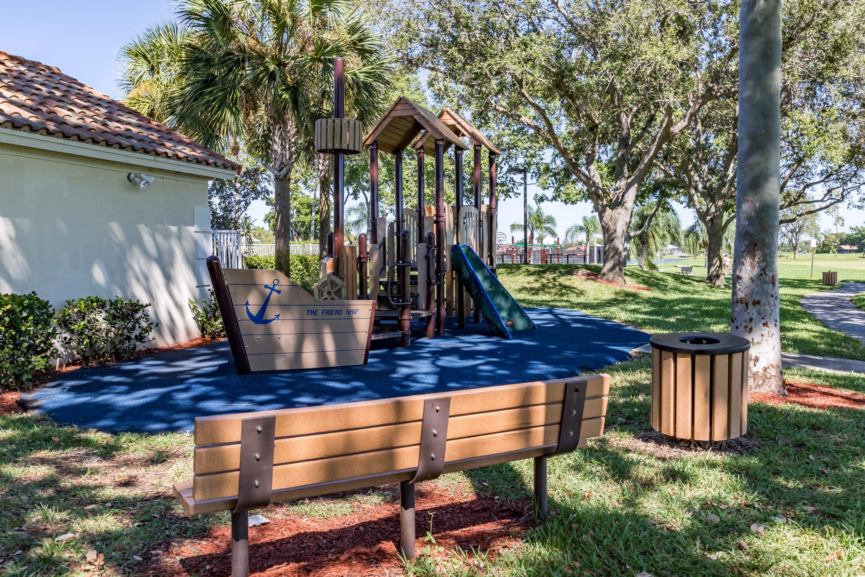 CHARLESTON SHORES - Residential