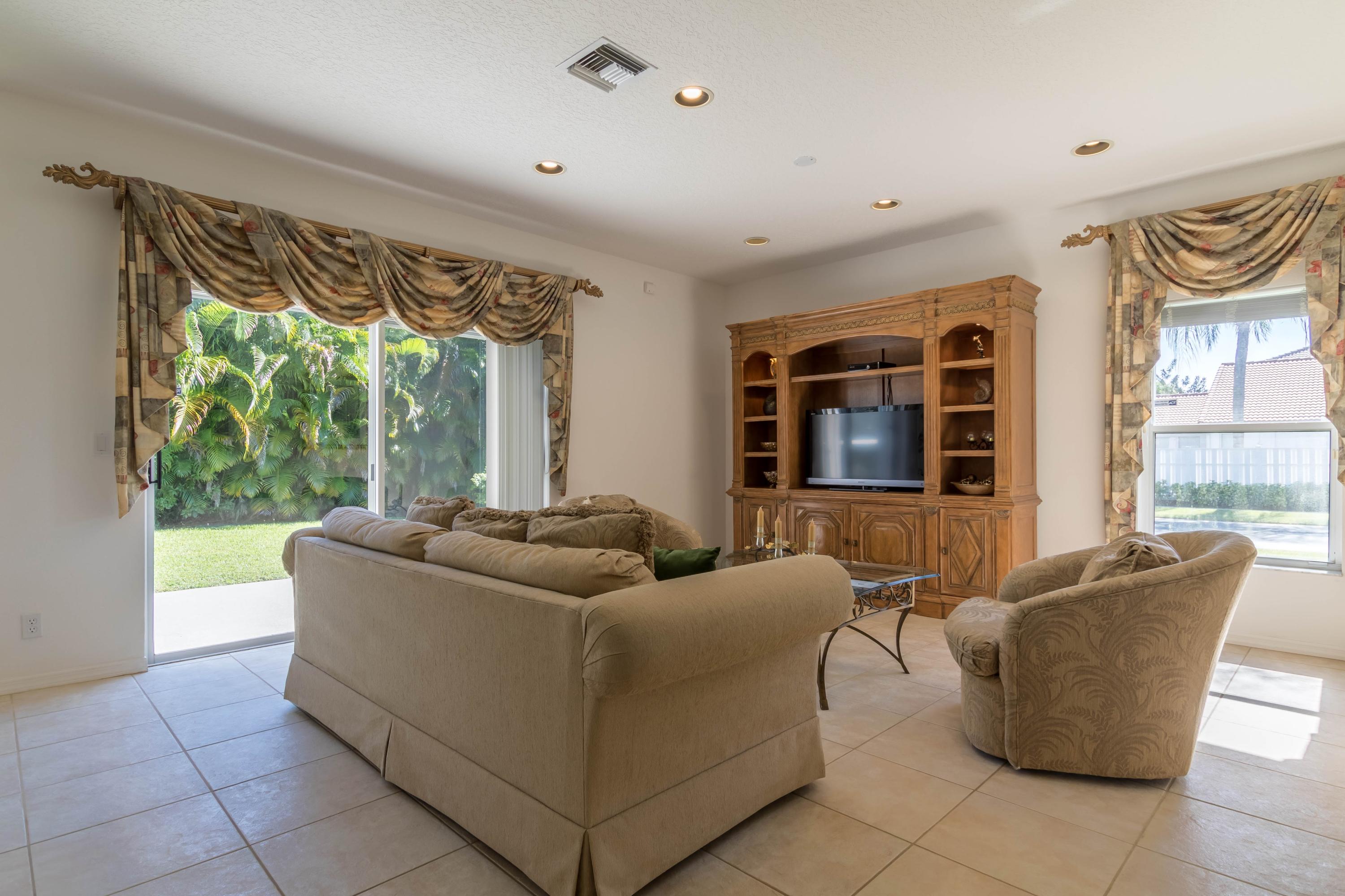 CHARLESTON SHORES - Residential