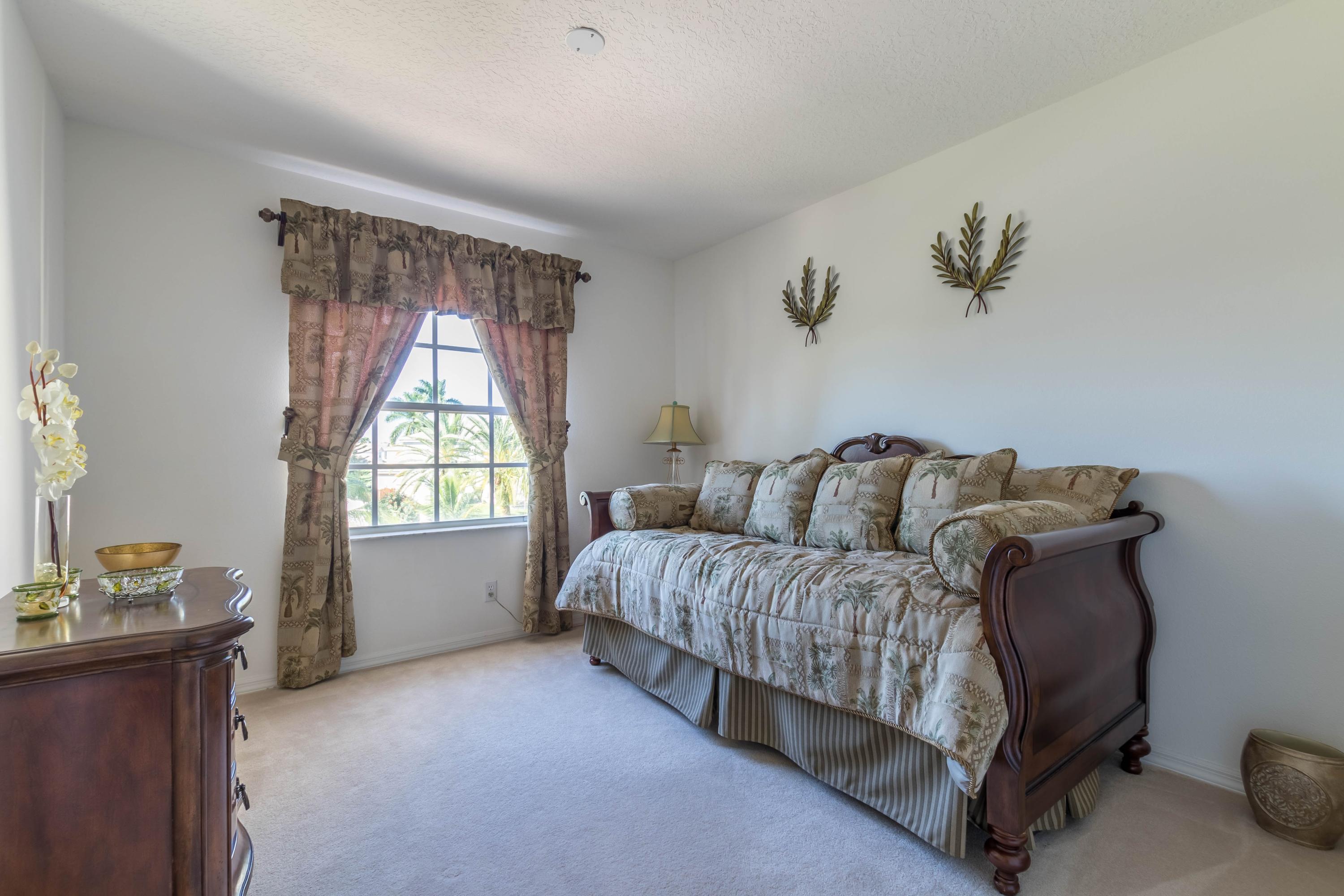 CHARLESTON SHORES - Residential