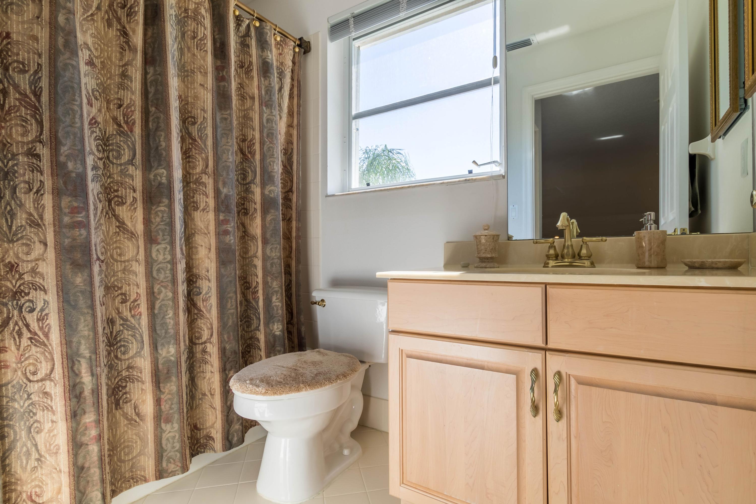 CHARLESTON SHORES - Residential