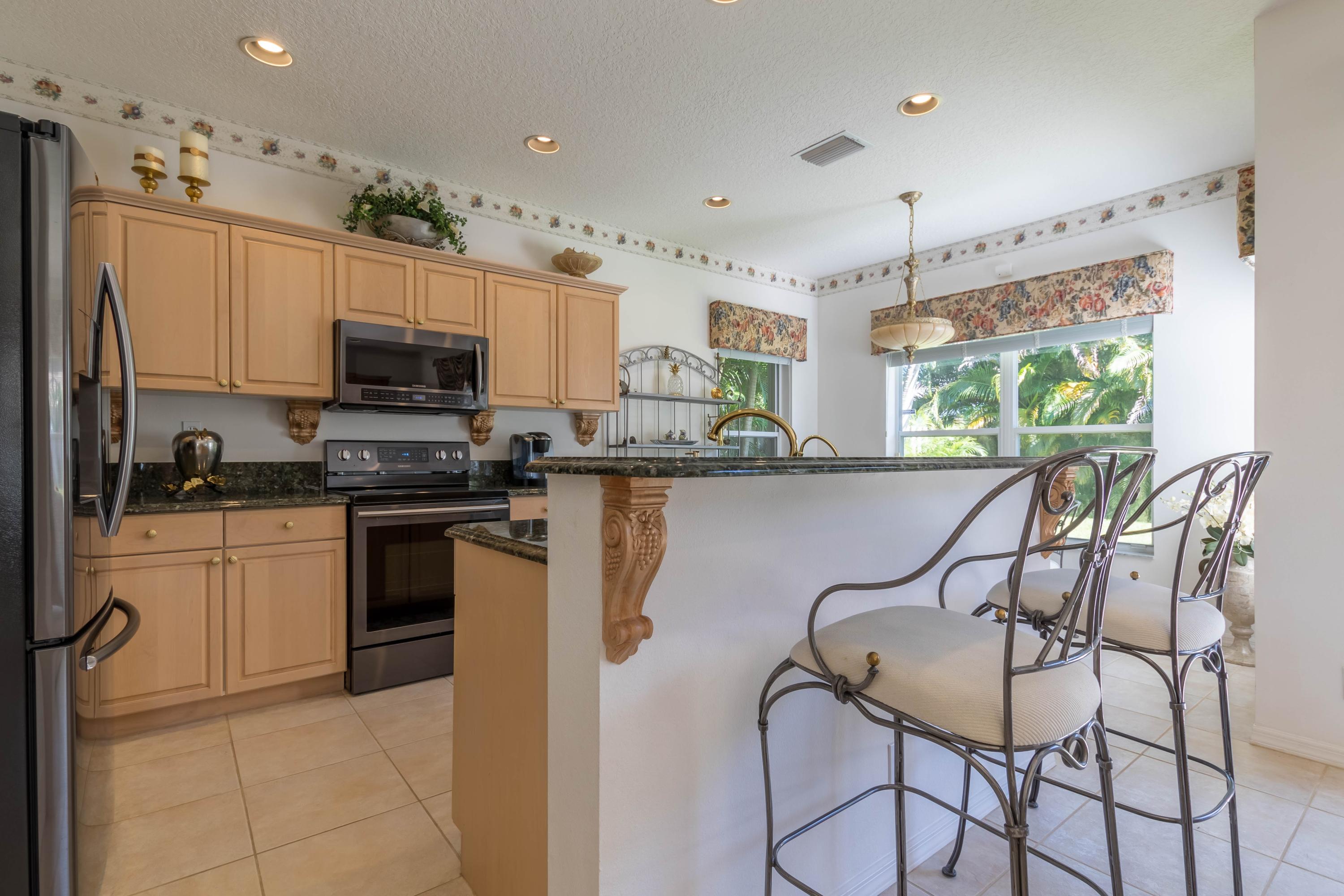 CHARLESTON SHORES - Residential