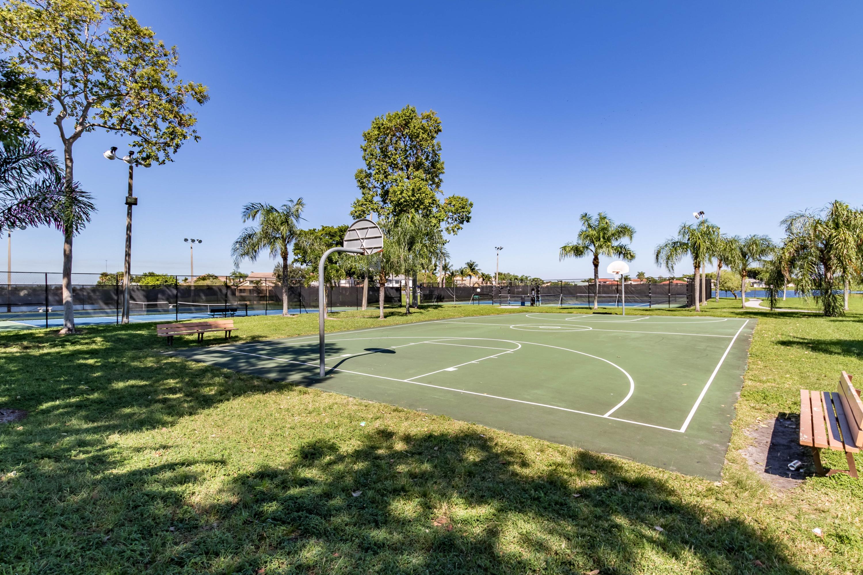 CHARLESTON SHORES - Residential