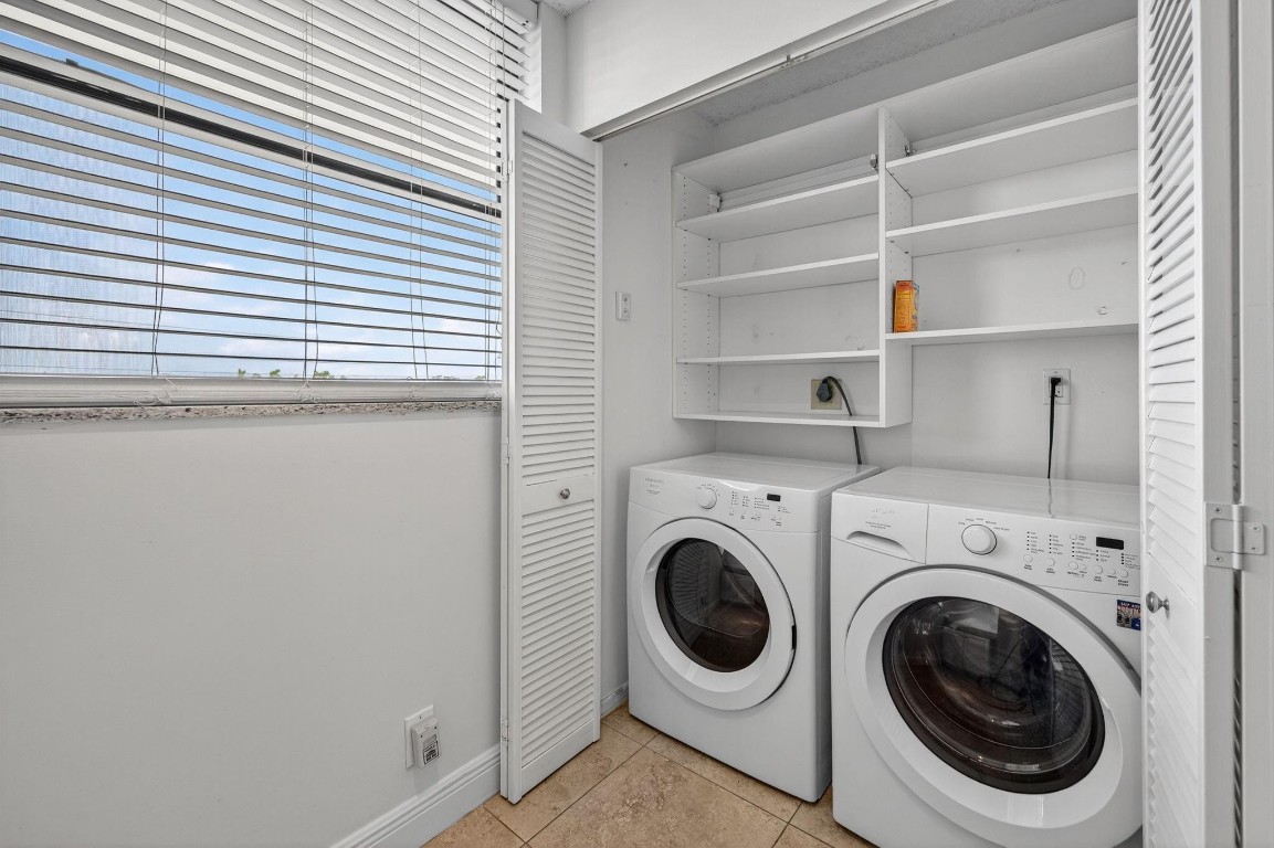 Lake Emerald - Residential