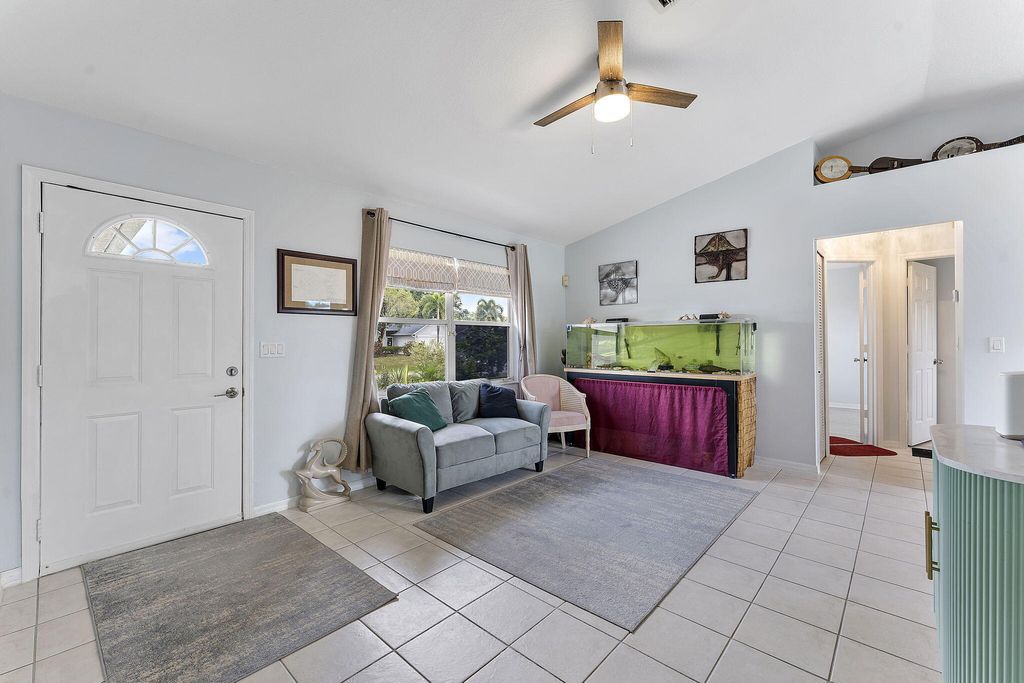 Photo of 1073 SW Dubuque Avenue, Port Saint Lucie, FL 34953 (MLS # R11089433)