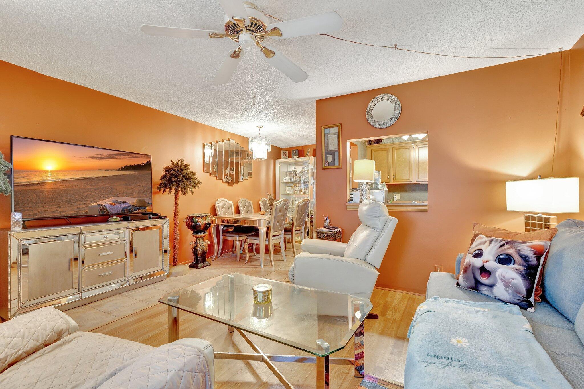 VILLAGE GREEN KENSINGTON CONDO - Residential