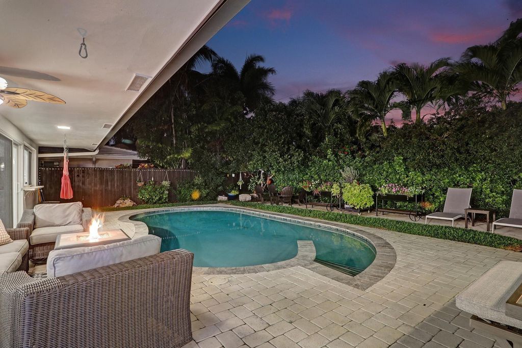 Photo of 2051 NE 59th Court, Fort Lauderdale, FL 33308 (MLS # B26030567)